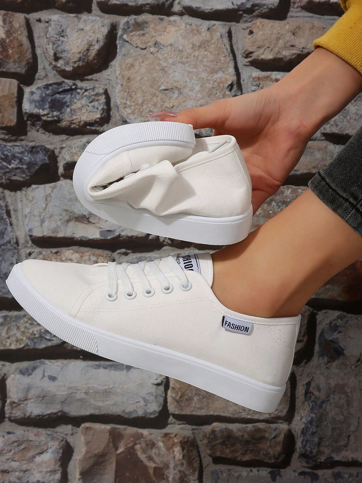 Tênis Casual Básico Com Cadarço Ajustável