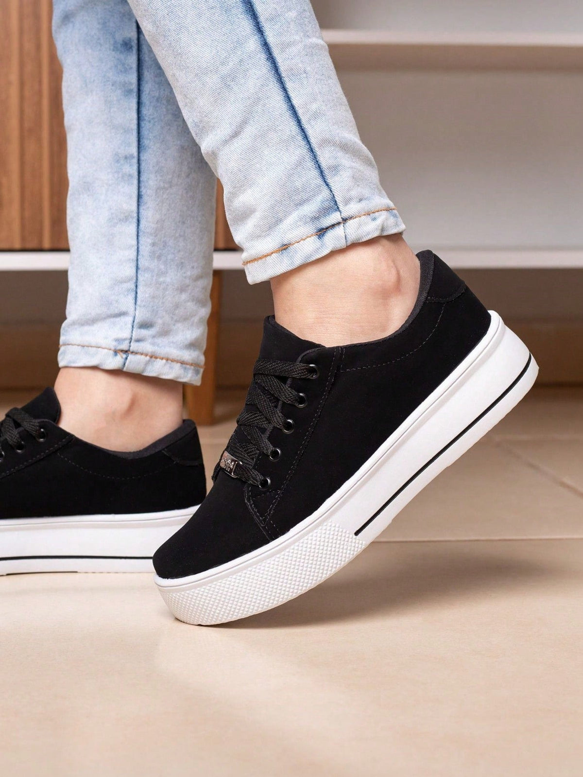 Tênis Casual Sola Alta Confortável Estilo Urbano