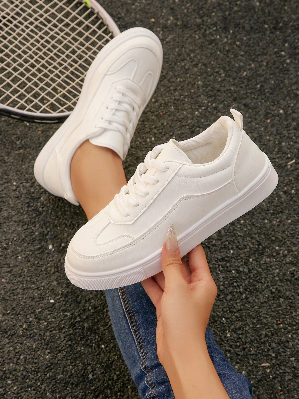 Tênis Casual Plataforma Com Recortes Modernos