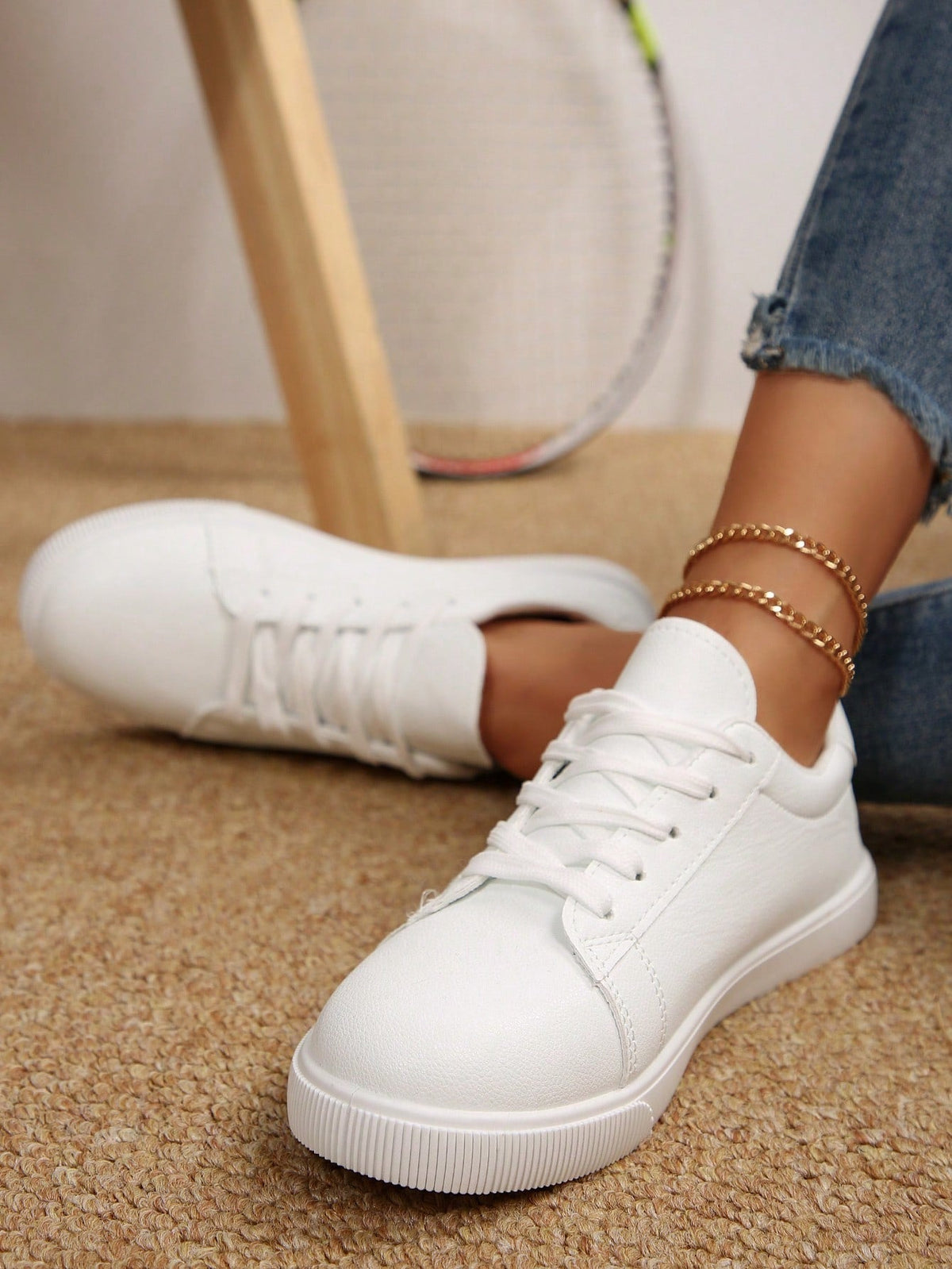 Tênis Casual Básico Com Design Minimalista