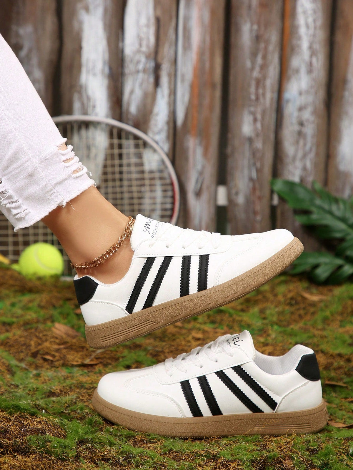 Tênis Casual Estilo Urbano Com Listras Laterais